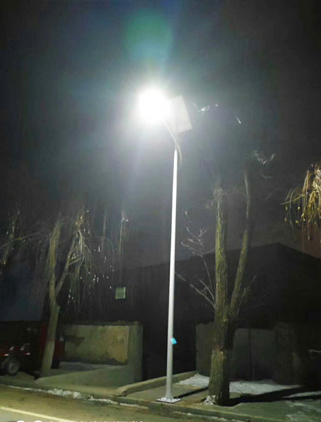 积石山县阿瓦提太阳能路灯项目