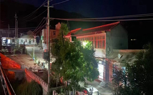 阿瓦提太阳能路灯防雷接地做法详解