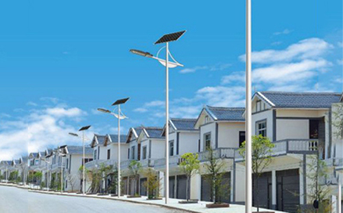 阿瓦提太阳能路灯配置与在乡村道路照明中的应用