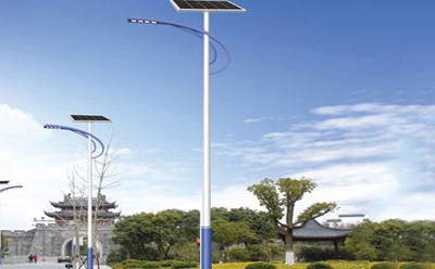 阿瓦提阿瓦提太阳能路灯价格差在哪？影响造价的4大核心因素揭秘